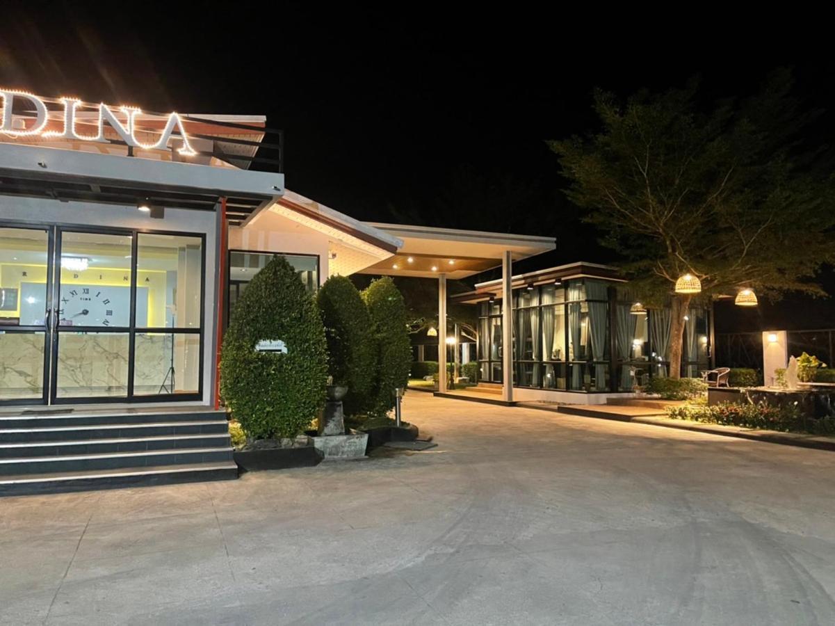 Radina Residence Nakhon Si Thammarat Ngoại thất bức ảnh