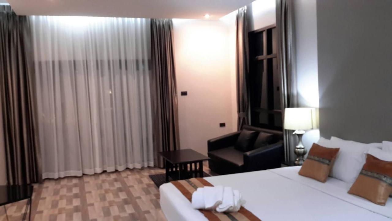 Radina Residence Nakhon Si Thammarat Ngoại thất bức ảnh